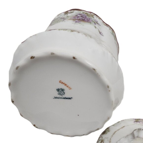 Antique J&C Malmaison Germany Hand Painted Cracker Jar with Gold Detail - Picture 5 of 6